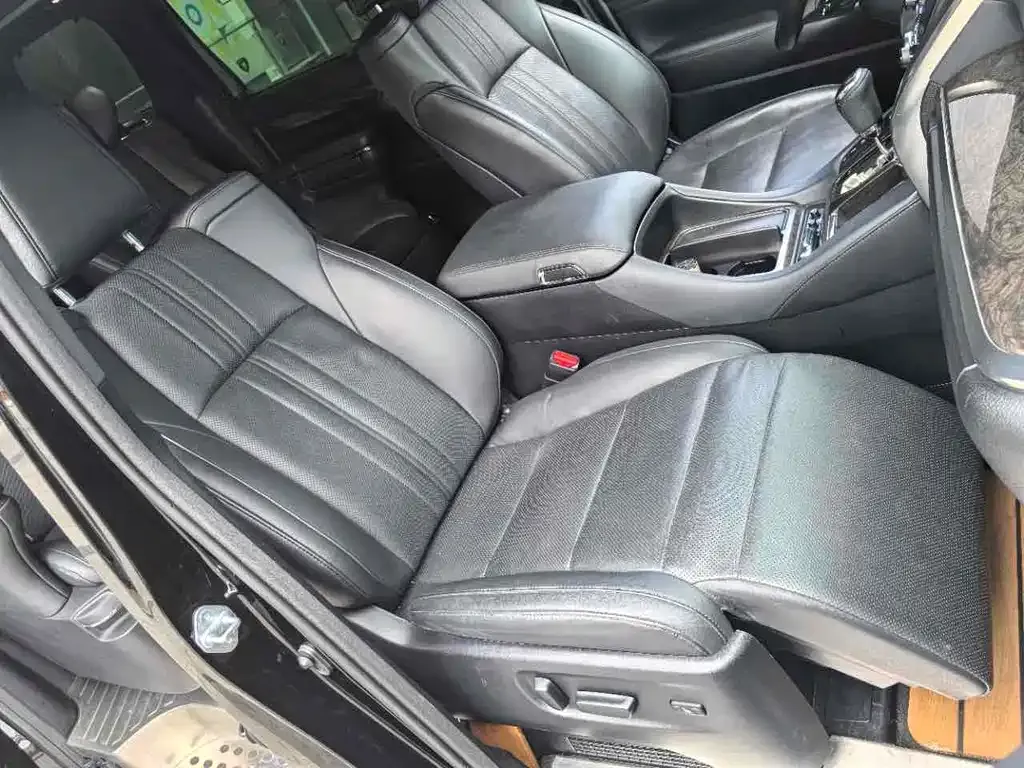 Toyota Alphard — фото 5