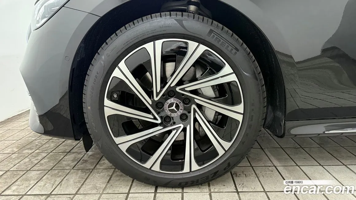 Mercedes-Benz E-Class 2025 из KR, фото 5