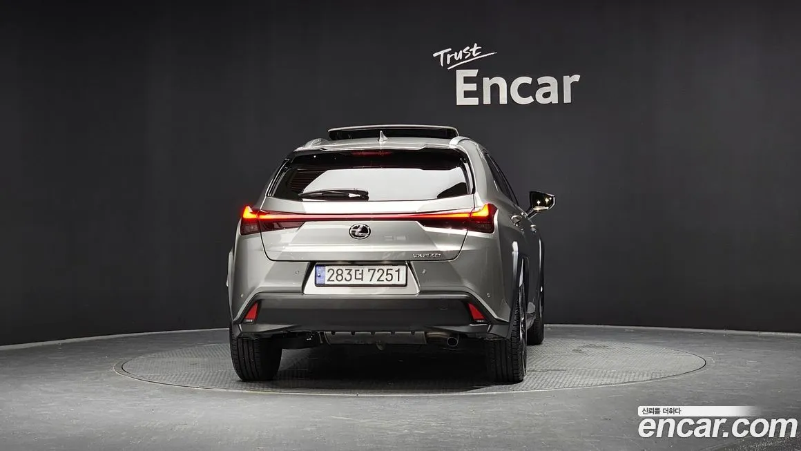 Lexus UX 2024 из KR, фото 4