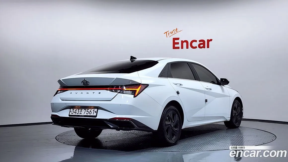 Hyundai AVANTE 2021 из KR, фото 2