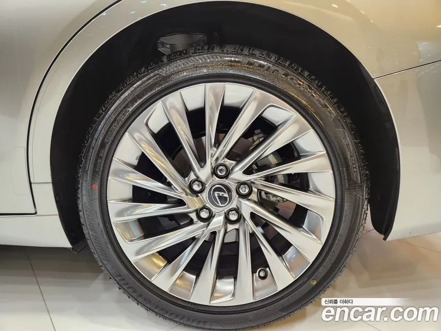Lexus ES 2025 из KR, фото 6