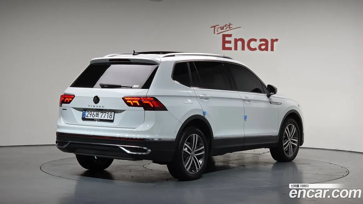 Volkswagen Tiguan — фото 2