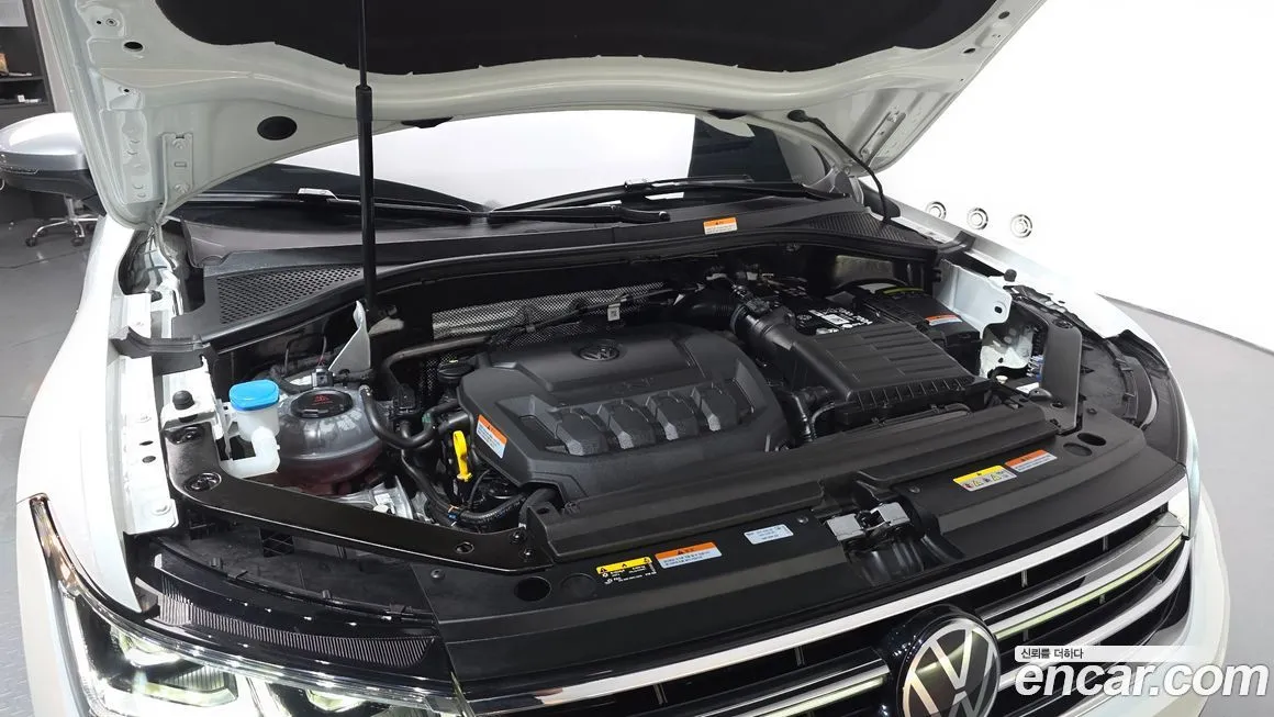 Volkswagen Tiguan — фото 6