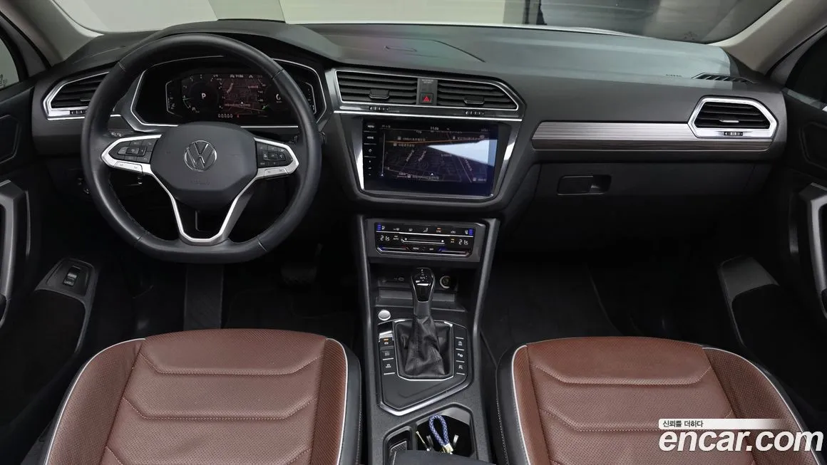 Volkswagen Tiguan — фото 7