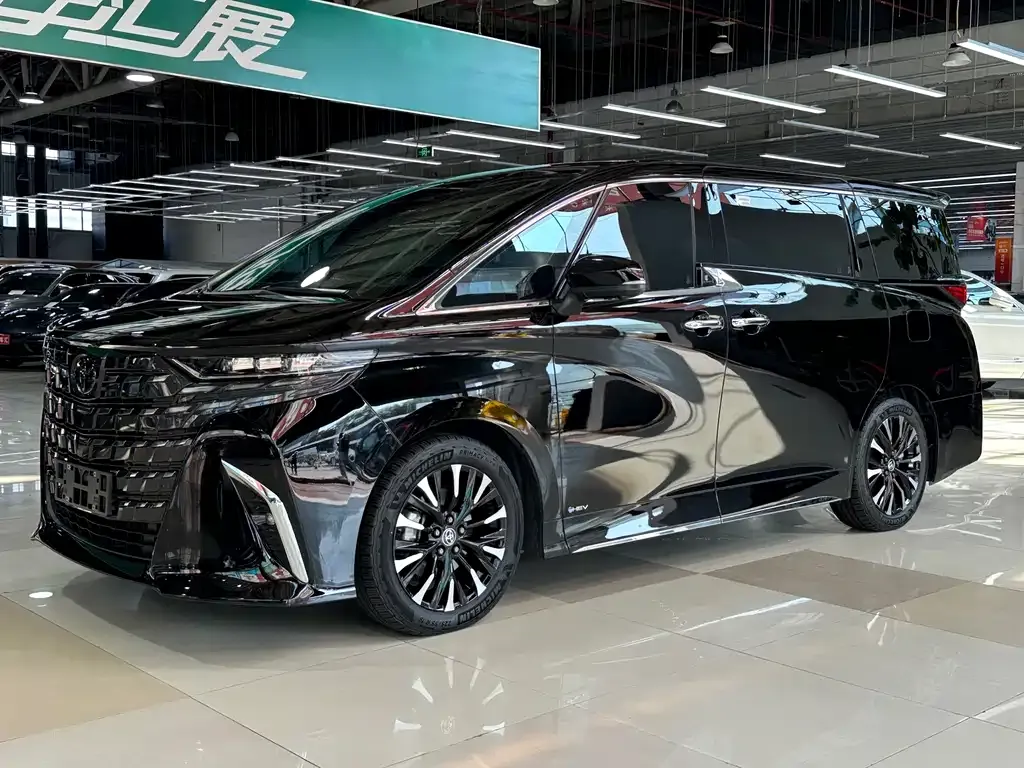 Toyota Alphard 2024 из CN, фото 1