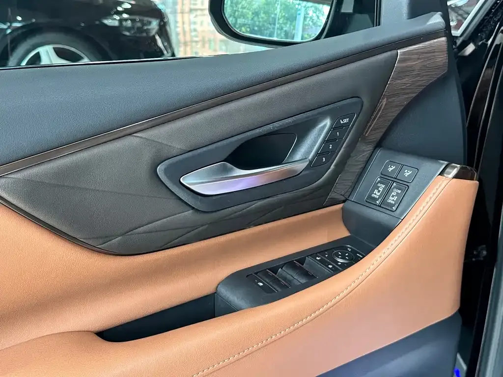 Toyota Alphard 2024 из CN, фото 7