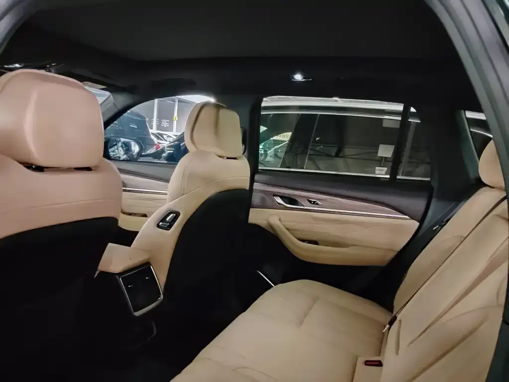 Geely Xingyue L 2024 из CN, фото 9