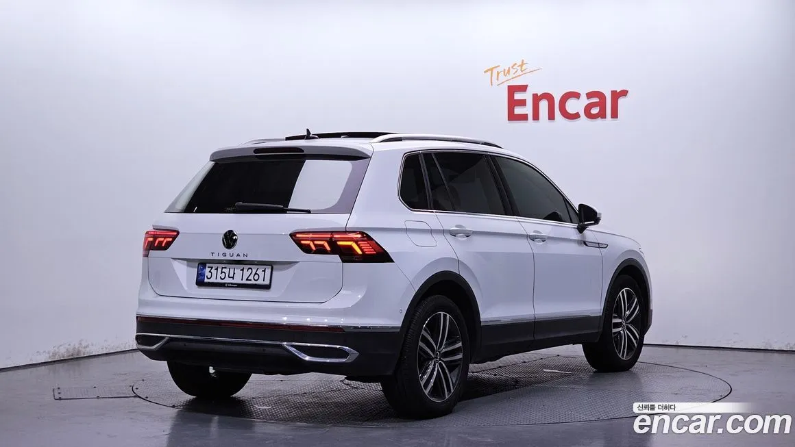 Volkswagen Tiguan — фото 2