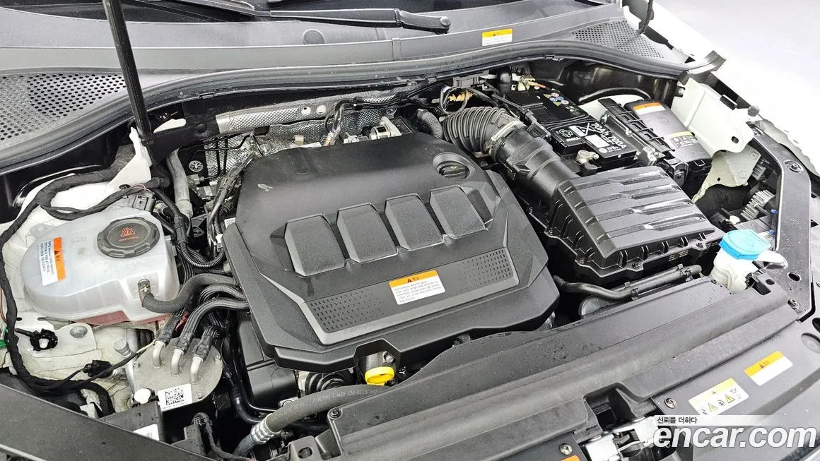 Volkswagen Tiguan — фото 6