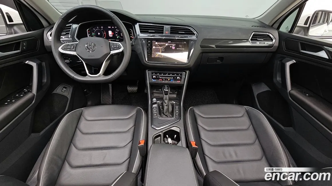 Volkswagen Tiguan — фото 7