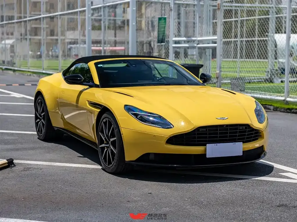 Aston Martin DB11 2021 из CN, фото 3