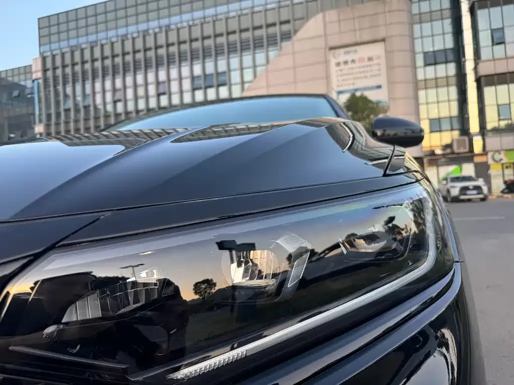 Volkswagen Passat — фото 2