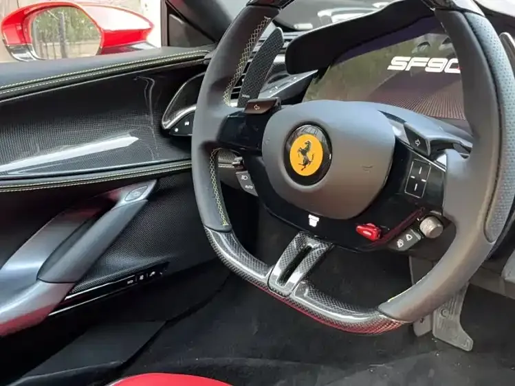 Ferrari SF90 2025 из CN, фото 3