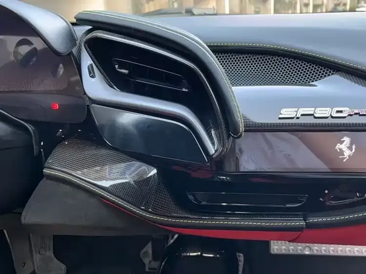 Ferrari SF90 2025 из CN, фото 4