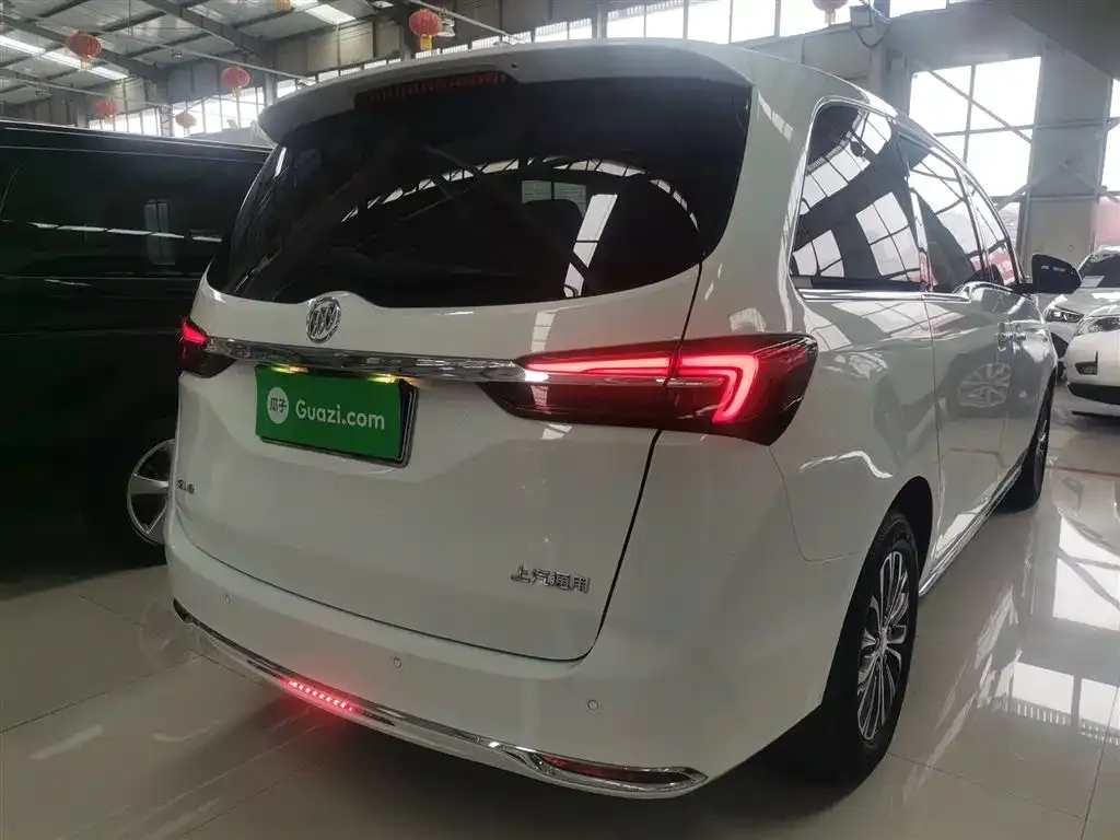 Buick GL8 2023 из CN, фото 7