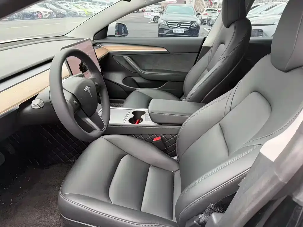 Tesla Model 3 2023 из CN, фото 4