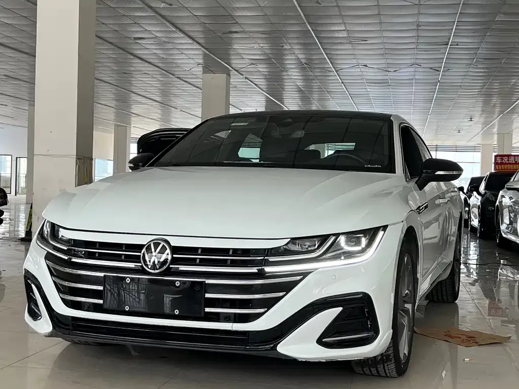 Volkswagen CC — фото 1
