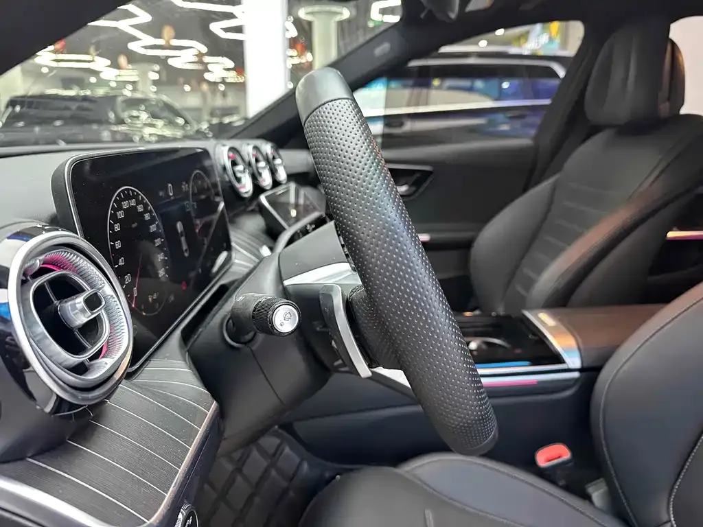 Mercedes-Benz C-Class 2023 из CN, фото 8