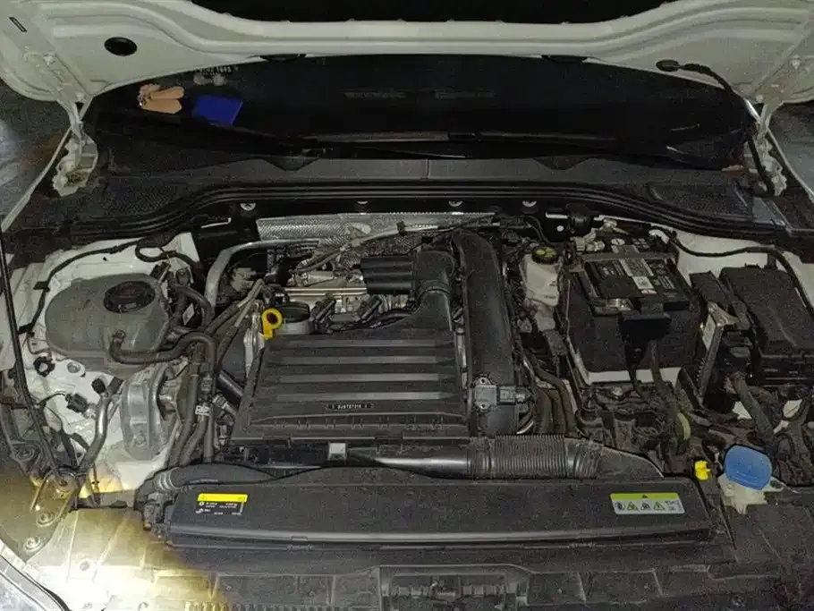 Volkswagen Golf 2022 из CN, фото 10