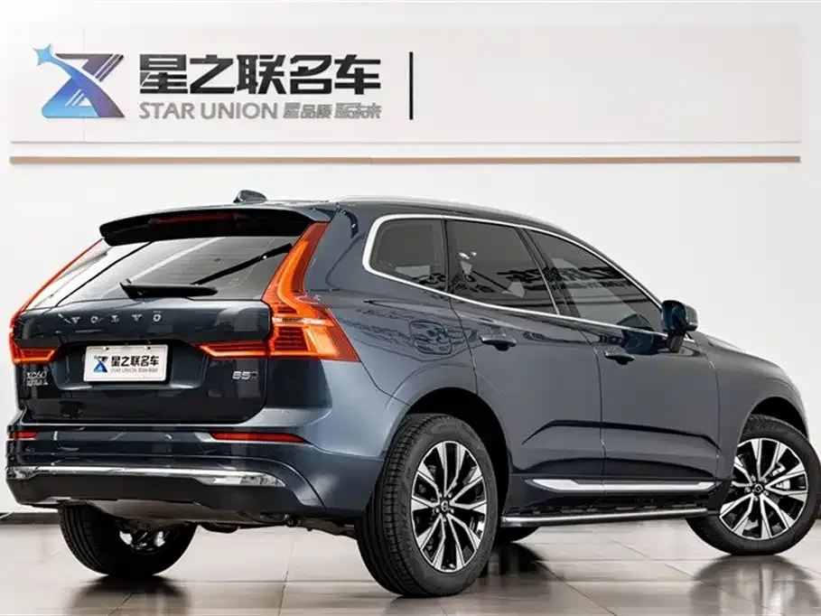 Volvo XC60 — фото 7