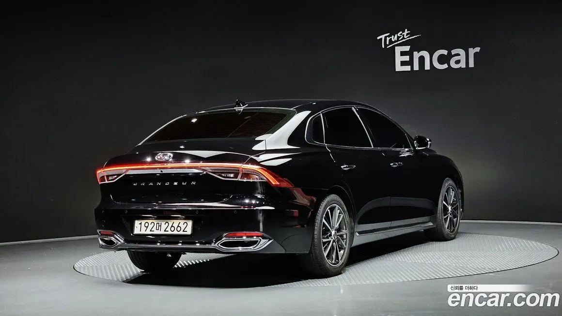 Hyundai Grandeur 2022 из KR, фото 2