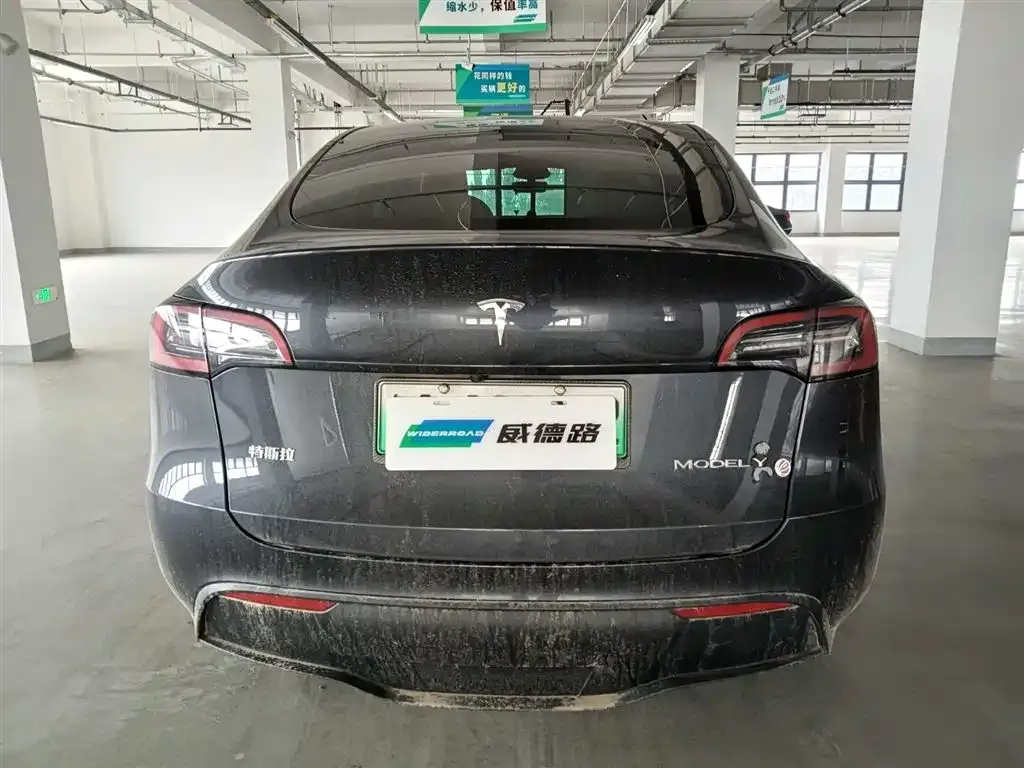 Tesla Model Y — фото 5