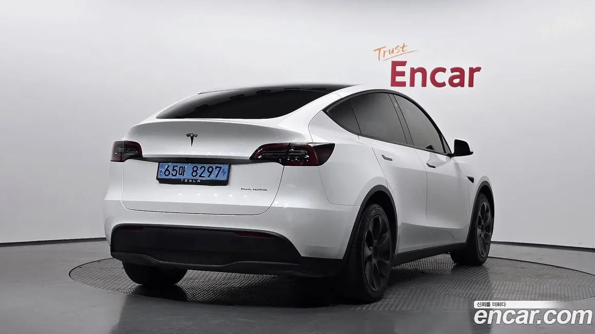 Tesla Model Y 2022 из KR, фото 2