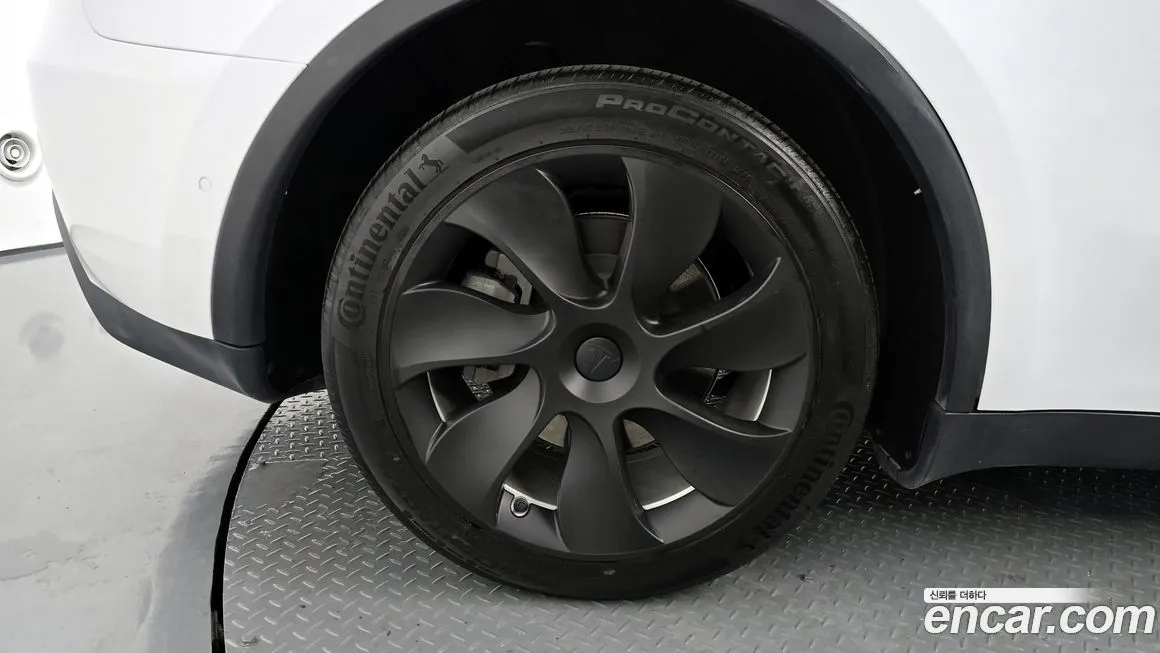 Tesla Model Y 2022 из KR, фото 5