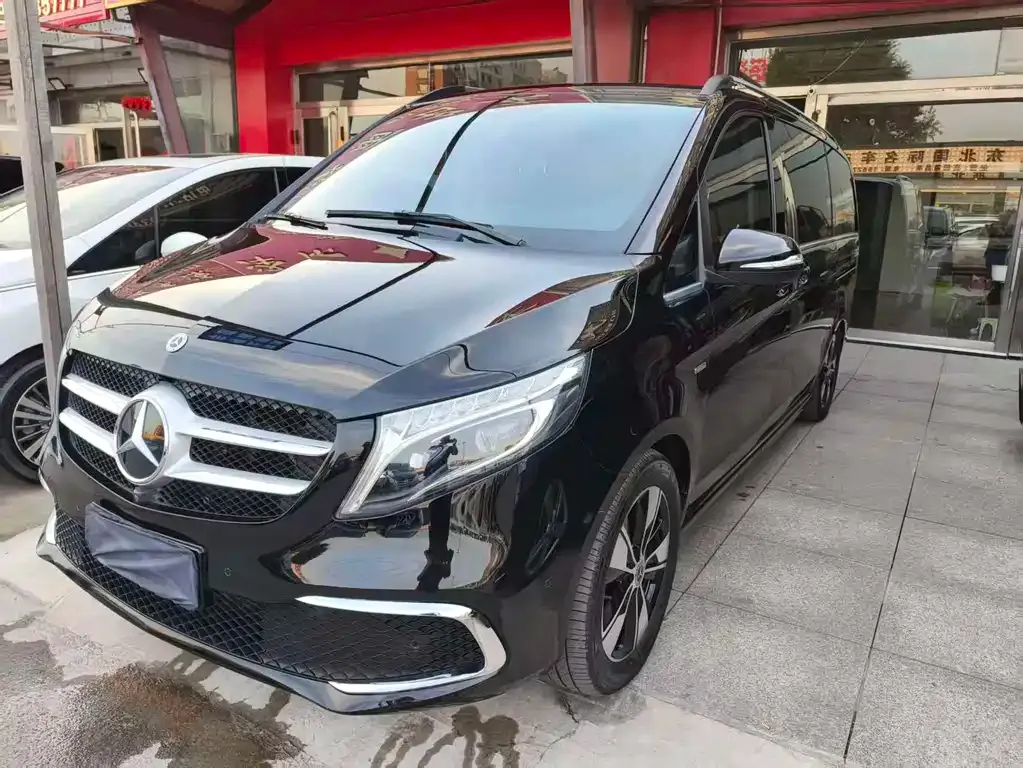 Mercedes-Benz V-Class 2022 из CN, фото 1