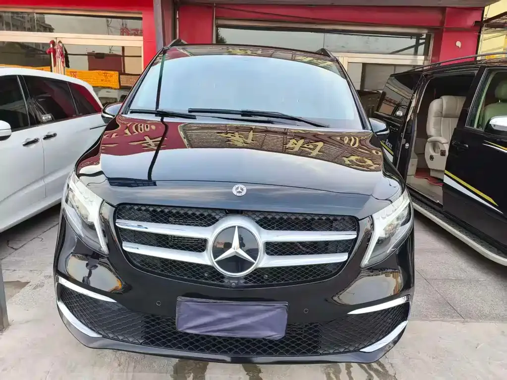 Mercedes-Benz V-Class 2022 из CN, фото 2