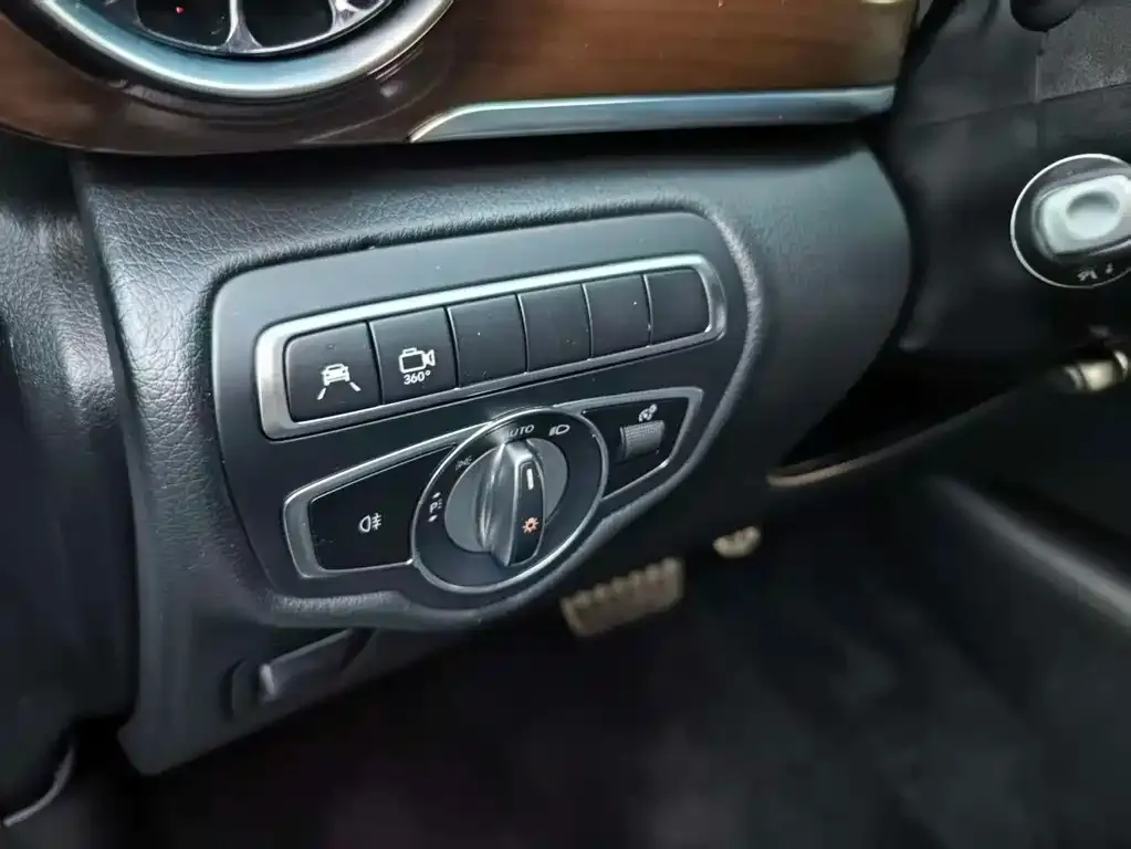 Mercedes-Benz V-Class 2022 из CN, фото 6