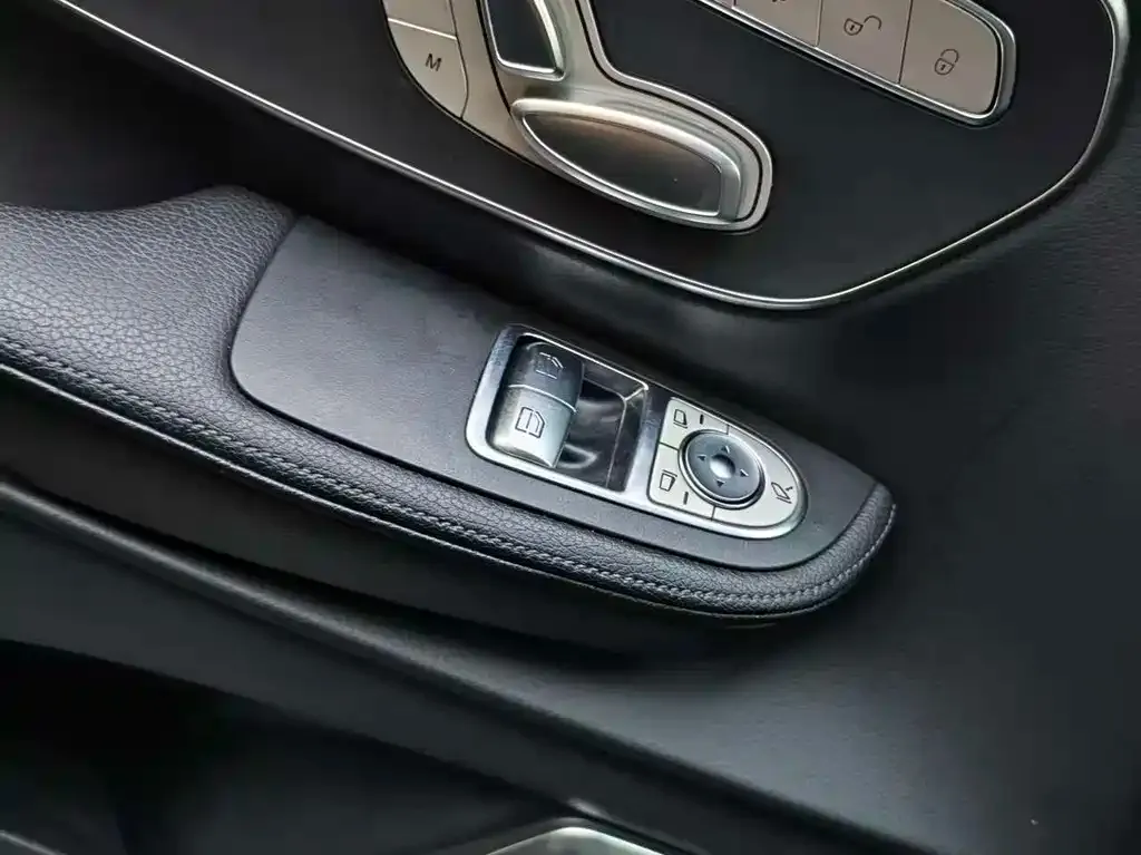 Mercedes-Benz V-Class 2022 из CN, фото 7