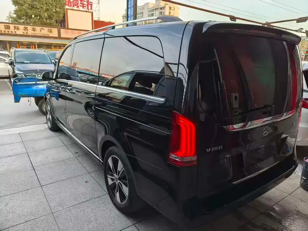 Mercedes-Benz V-Class 2022 из CN, фото 8