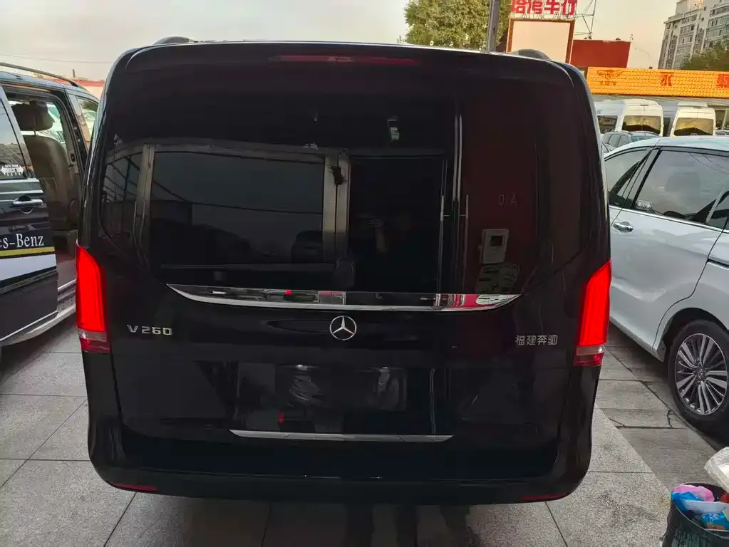 Mercedes-Benz V-Class 2022 из CN, фото 9