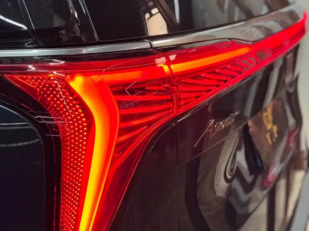 Buick Century 2023 из CN, фото 4