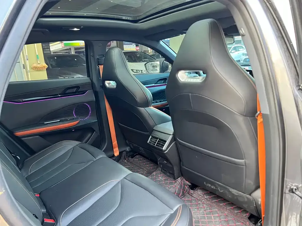 Changan UNI-V 2023 из CN, фото 10