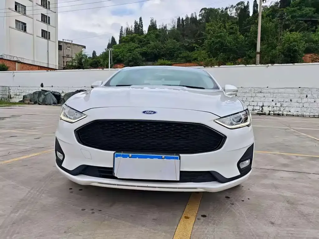 Ford Mondeo 2021 из CN, фото 2