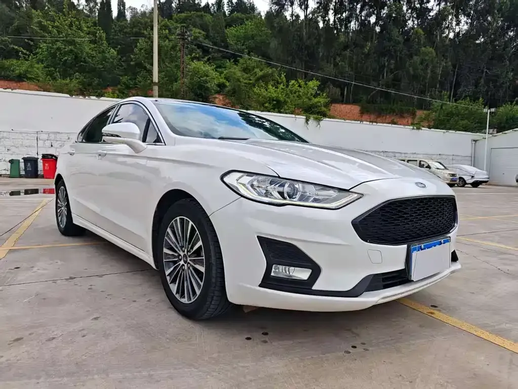 Ford Mondeo 2021 из CN, фото 3