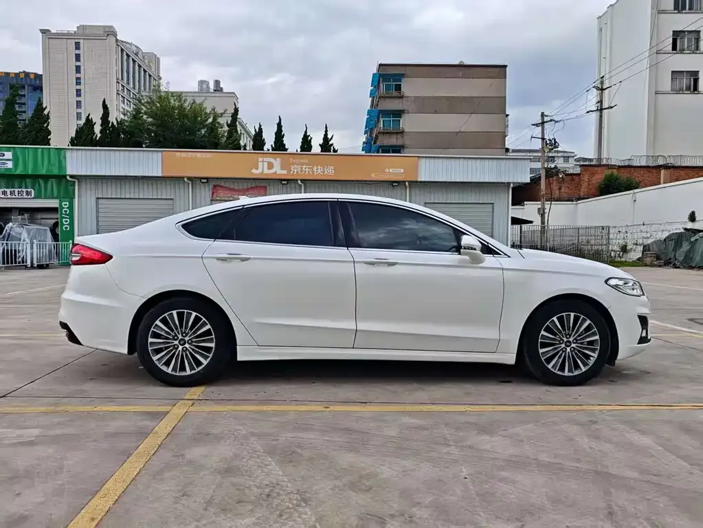 Ford Mondeo 2021 из CN, фото 5