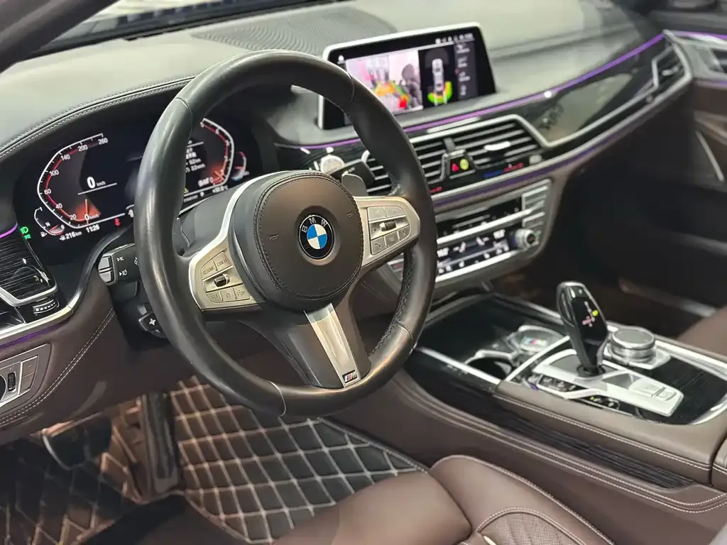BMW 7 Series 2021 из CN, фото 10