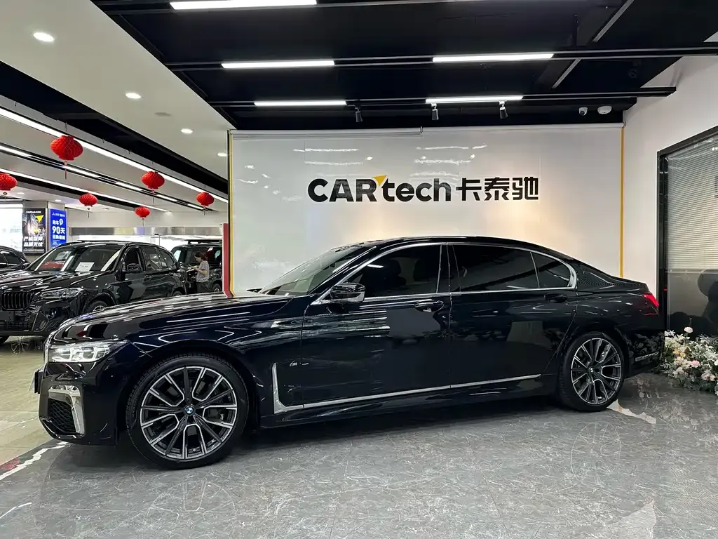 BMW 7 Series 2021 из CN, фото 4