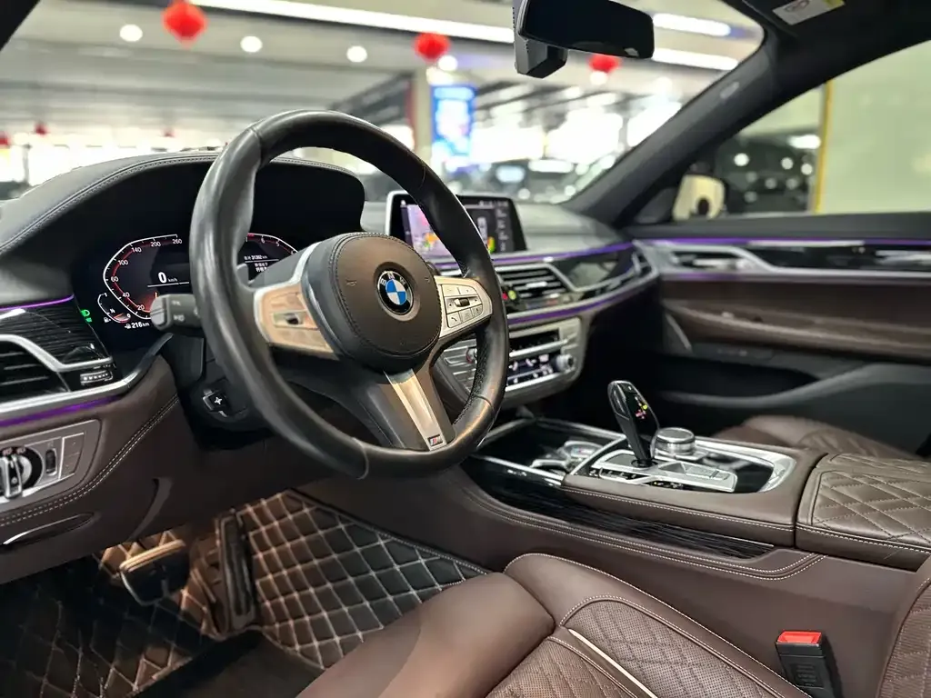 BMW 7 Series 2021 из CN, фото 9