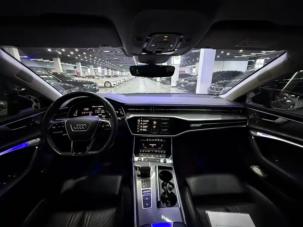 Audi A7 2021 из CN, фото 8