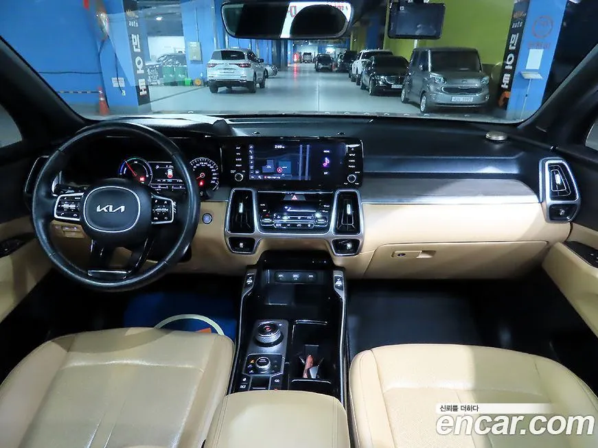 Kia Sorento — фото 7