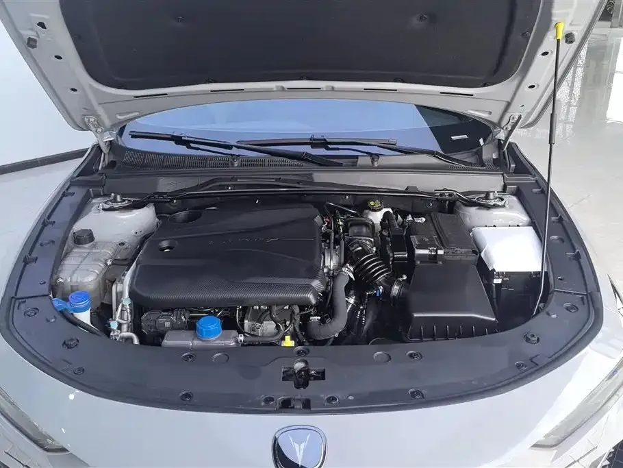 Changan UNI-V 2023 из CN, фото 10
