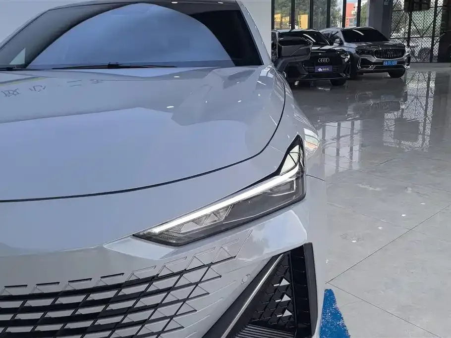 Changan UNI-V 2023 из CN, фото 5