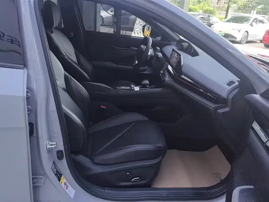 Changan UNI-V 2023 из CN, фото 8