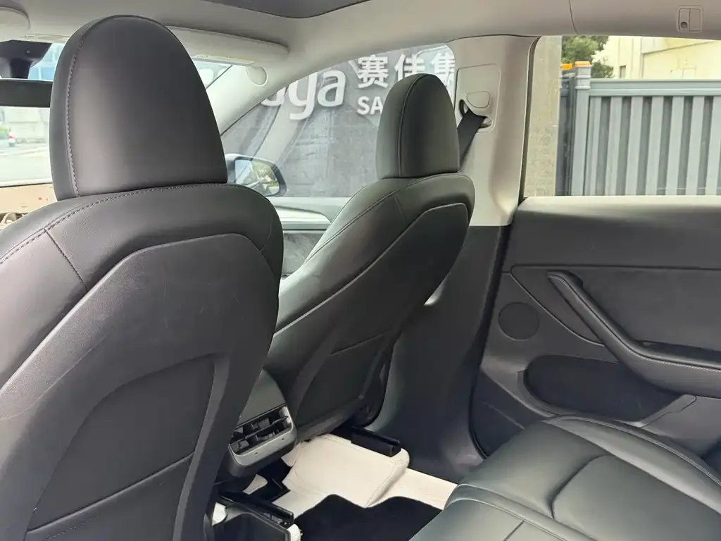 Tesla Model Y 2024 из CN, фото 4
