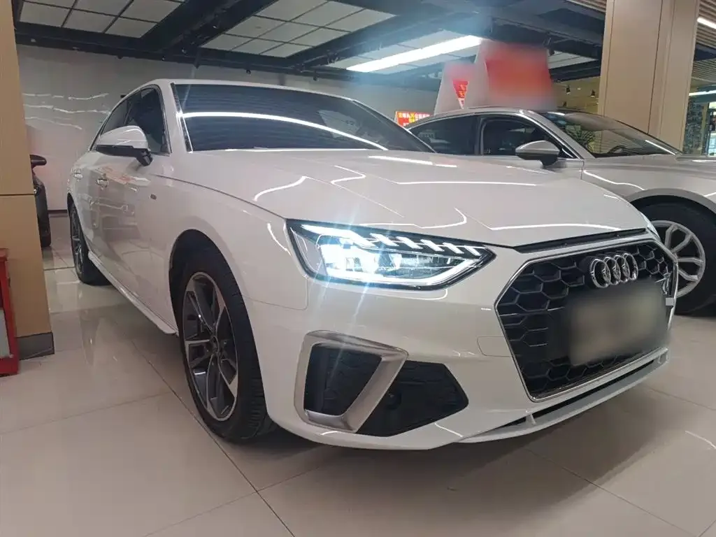 Audi A4L 2023 из CN, фото 4