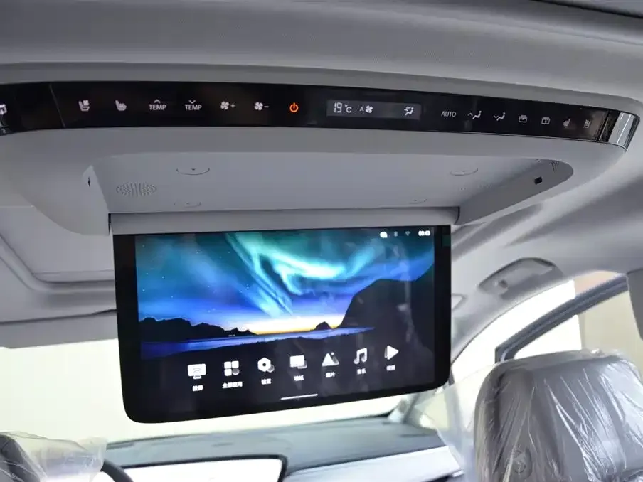 Buick GL8 2025 из CN, фото 10